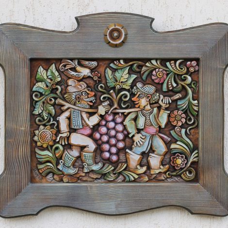Author's wood carving "Grape"