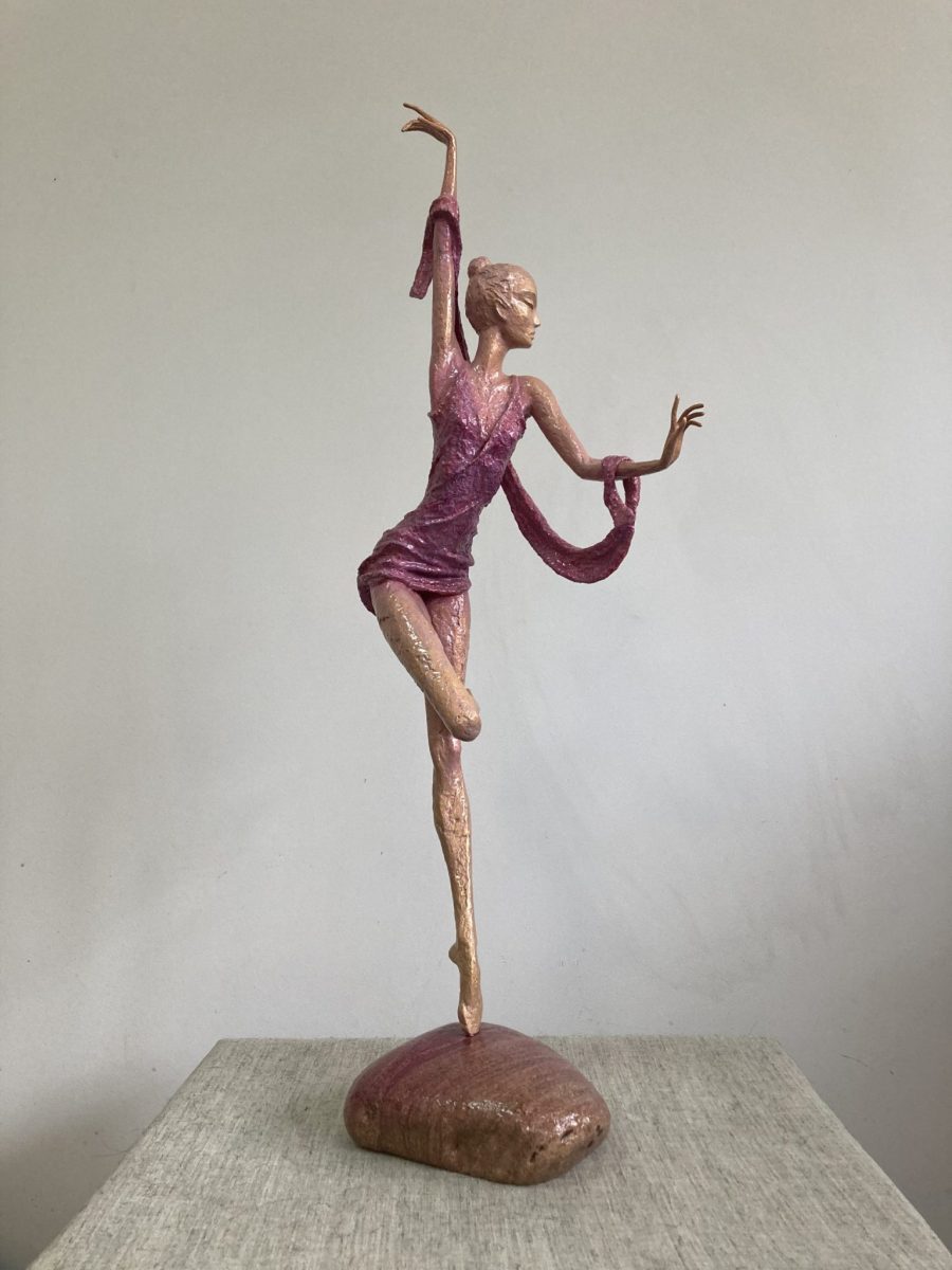 Author's sculpture "Dance in Pink"
