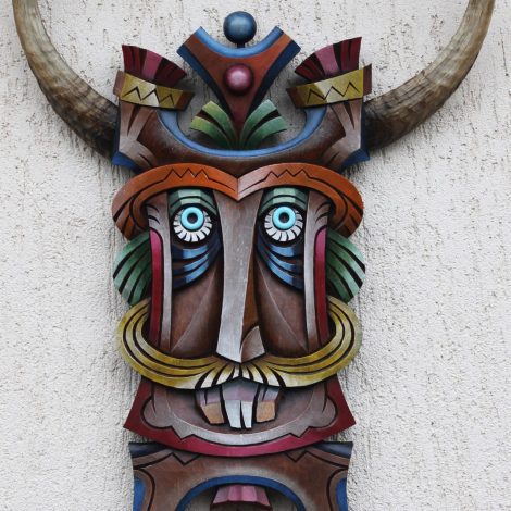 Author's wood carving "Kooker mask 4"