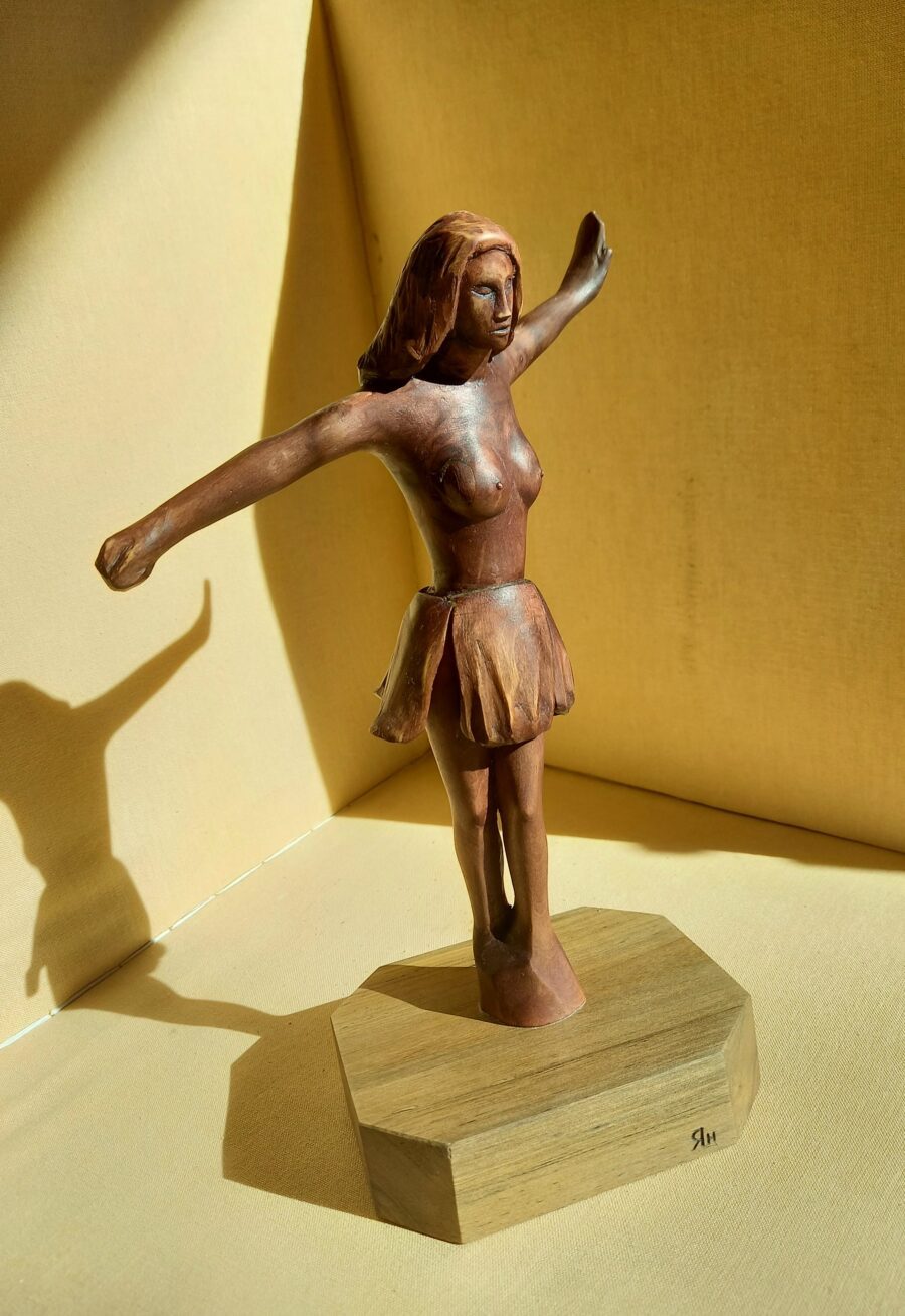 Author's sculpture "Dance"